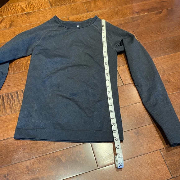 ✨FREE WITH ANY $30 PURCHASE✨ Workout Long Sleeve Shirts for Gym Yoga Running Top - Picture 9 of 11